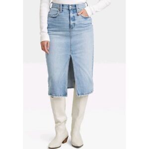 NWT Universal Thread Light Wash Denim Midi Skirt Front Slit Stretch NWT Sz 8